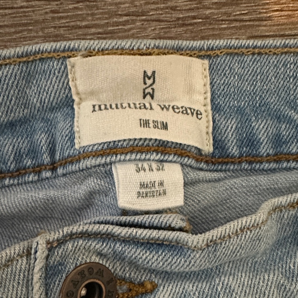 Stylish Light Blue Denim Jeans - Picture 3 of 3